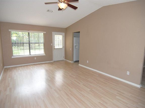 2nd image of 10481 Silver Creek Dr