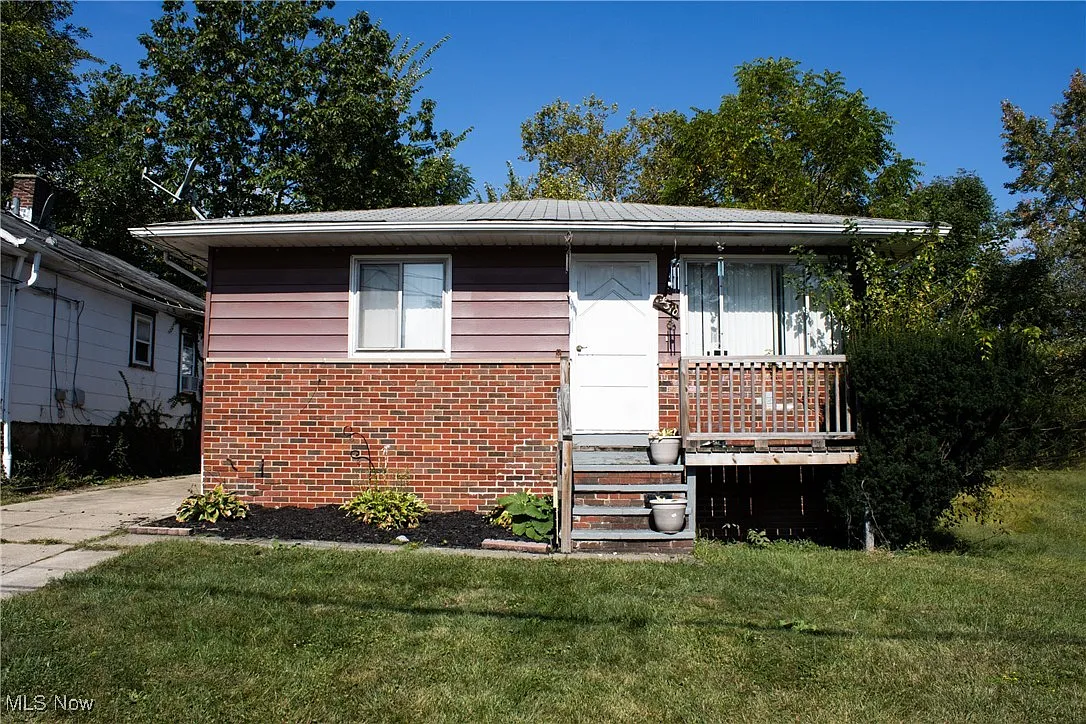 5310 Kohout St photo 1