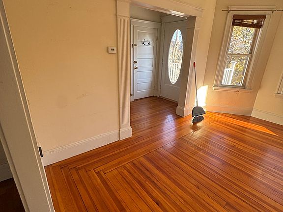 5th image of 172 Lexington Ave #2