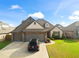 2433 S Oak Ave, Broken Arrow, OK 74012
