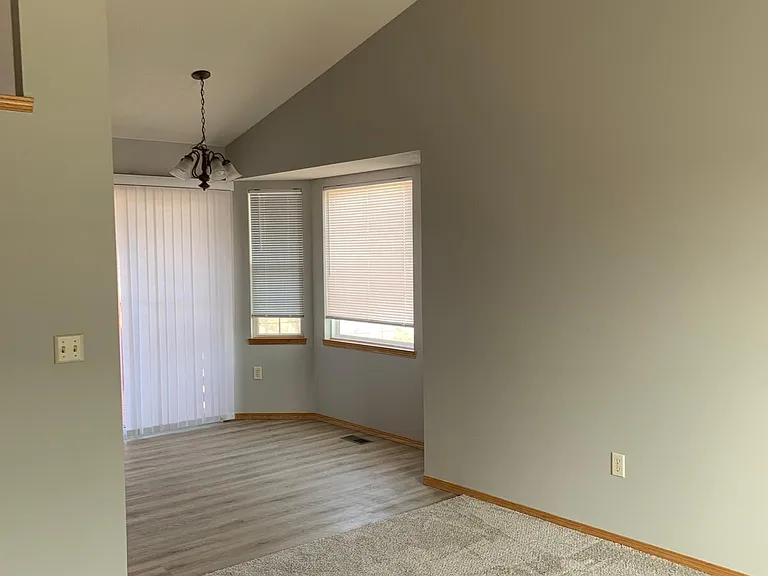 10826 W Ryan St — Photo 8