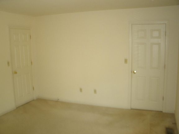 4th image of 839 Duke Of Gloucester St