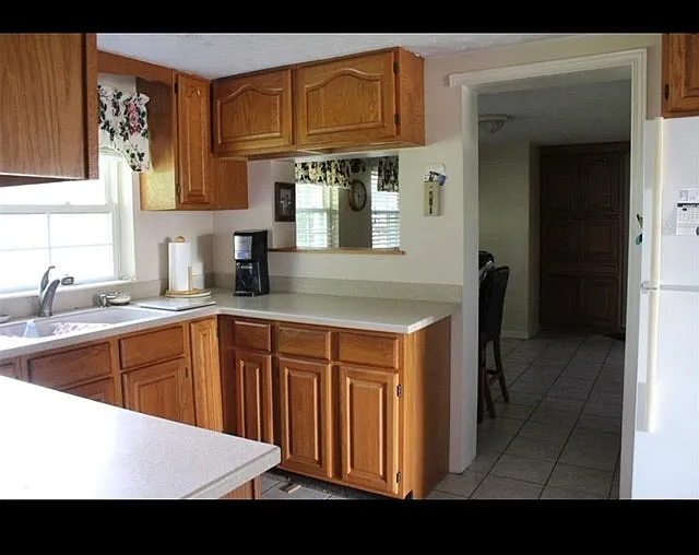 6516 Camp Ernst Rd — Photo 9