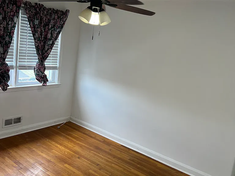 7230 Conley St — Photo 8