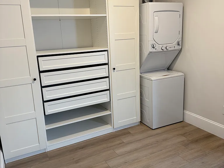 1023 N Broadway #209 — Photo 5