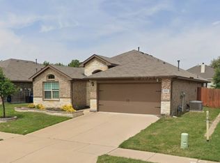 553 Vickie St, Crowley, TX 76036