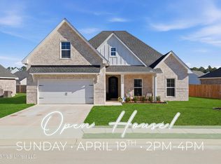 6710 Maurepas Cir, Ocean Springs, MS 39564