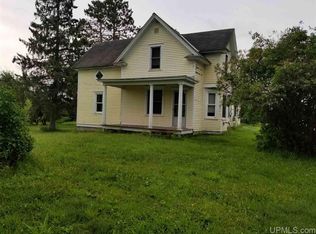 814 Van Buskirk Rd, Ironwood, MI 49938