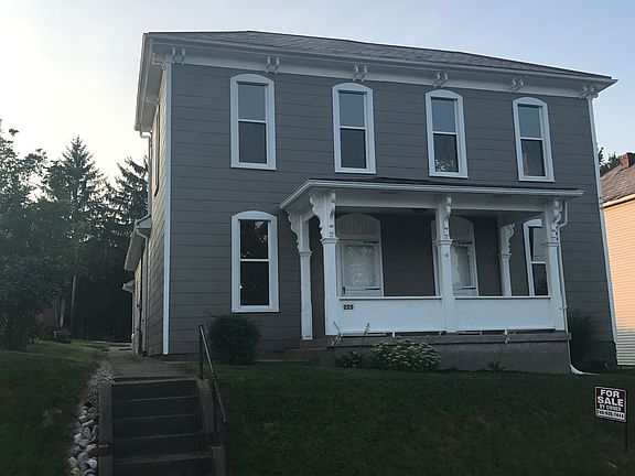 2nd image of 225 Elizabeth St