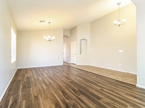 3rd image of 1610 W Fruit Tree Ct