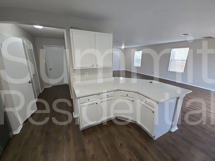 120 Beech Dr — Photo 8