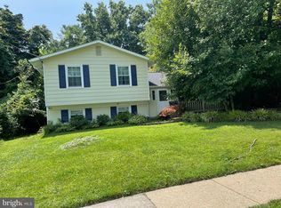 11503 Gainsborough Rd, Potomac, MD 20854