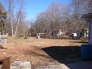 2nd image of 10529 Gunston Rd