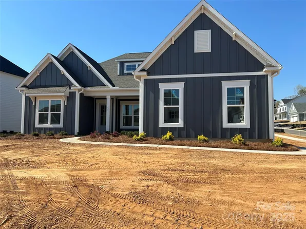 426 Lucky Dr NW #49, Concord, NC 28027