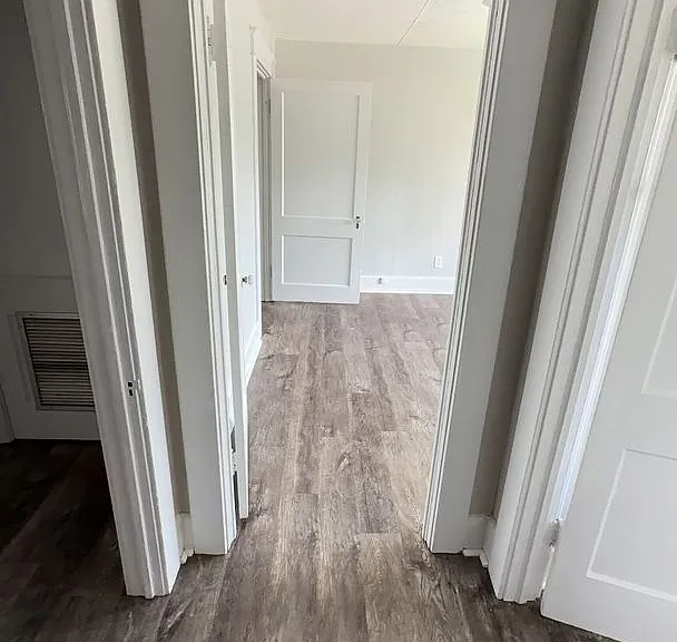 1401 Leighton Ave — Photo 3
