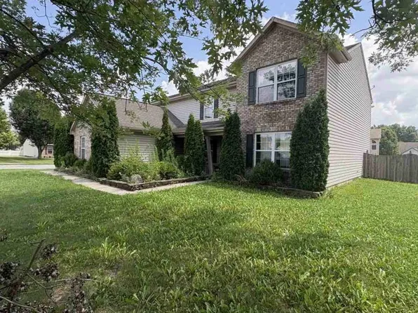 7173 Village Oaks Dr, Avon, IN 46123