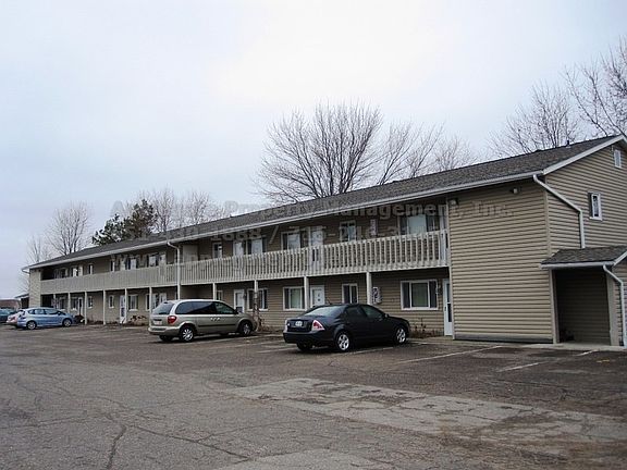 2nd image of 1380 Heritage Dr APT 12