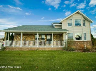 18451 Gasper Rd, Chesaning, MI 48616