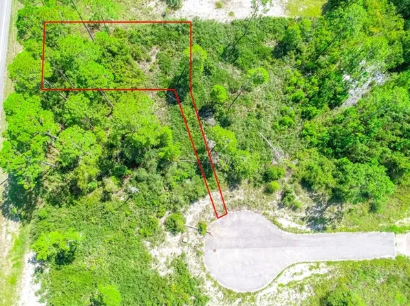 195 Carraway Cir, Carrabelle, FL 32322