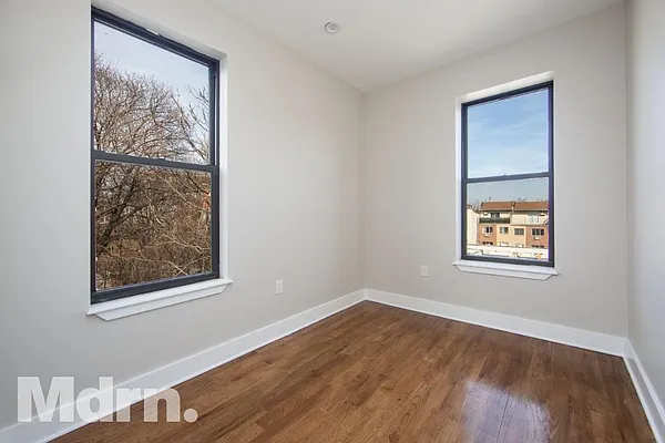 Rented by Mdrn Residential | media 69