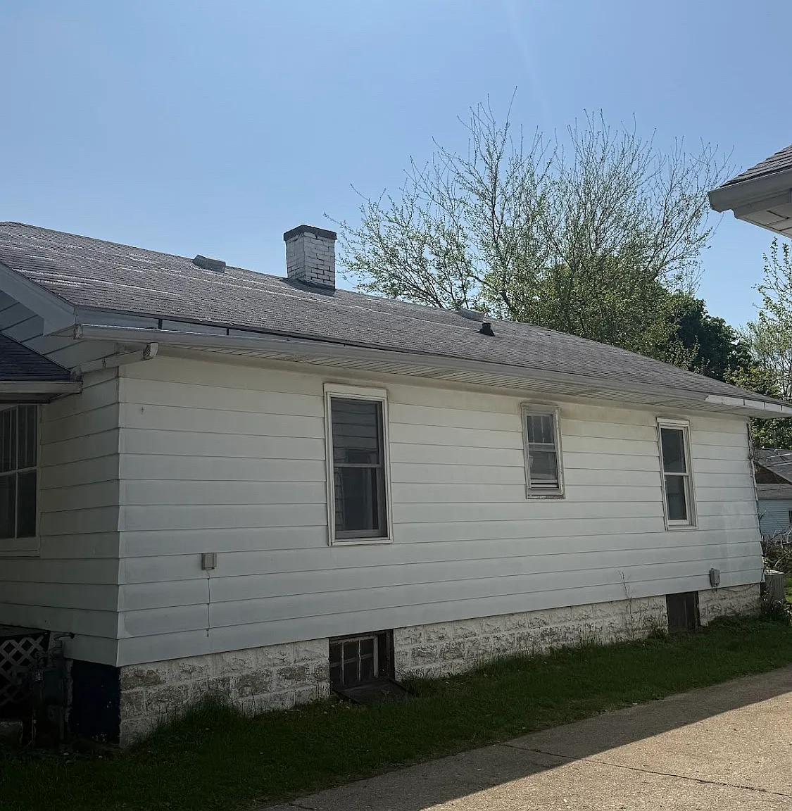 2 bed, 1050 sqft, $865 — Photo 2