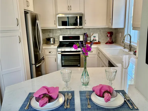 207 Kensington Park #19, Irvine, CA 92606