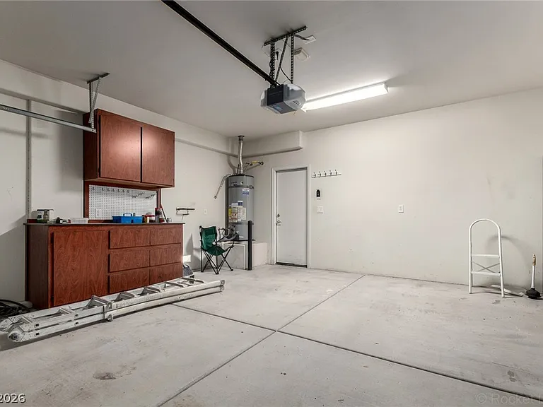 6092 Fox Creek Ave — Photo 37
