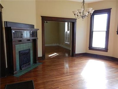 2nd image of 127 N Jackson Ave