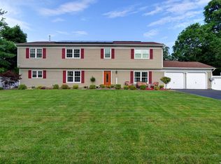 51 Long Meadow Pl, South Setauket, NY 11720