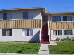 2948 Peppertree Ln, Costa Mesa, CA 92626