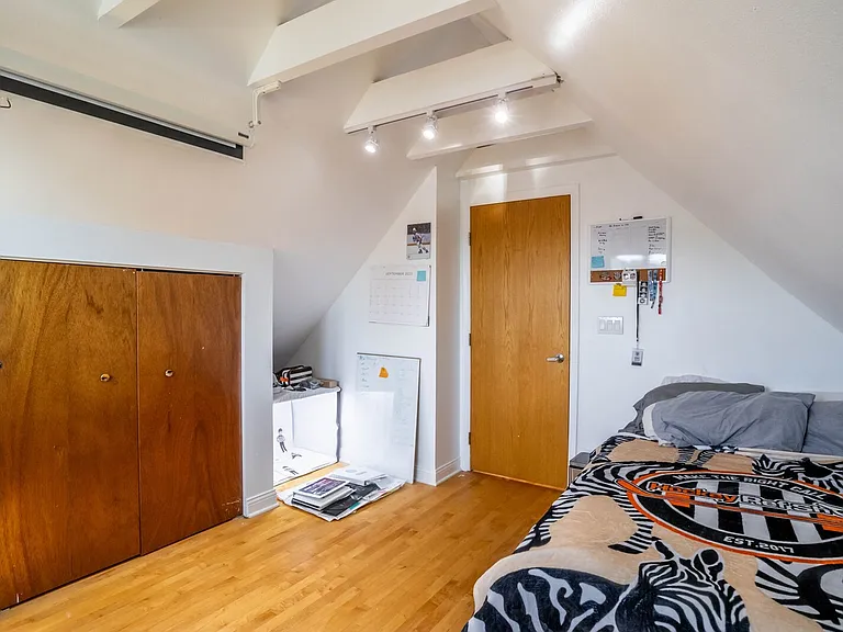 2512 N Marshfield Ave #3 — Photo 8