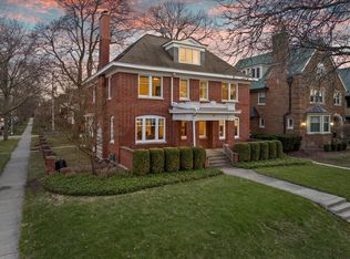2331 E Newberry Blvd, Milwaukee, WI 53211