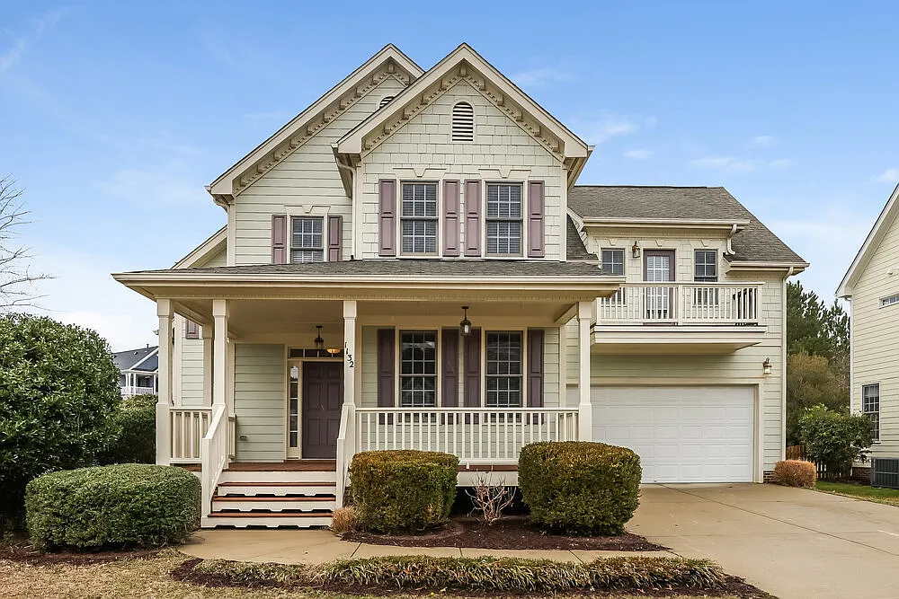 4 bed, 2.5 bath, 2250 sqft, $2,880 — Photo 1