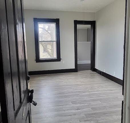 4th image of 431 W Ash St Unit 4