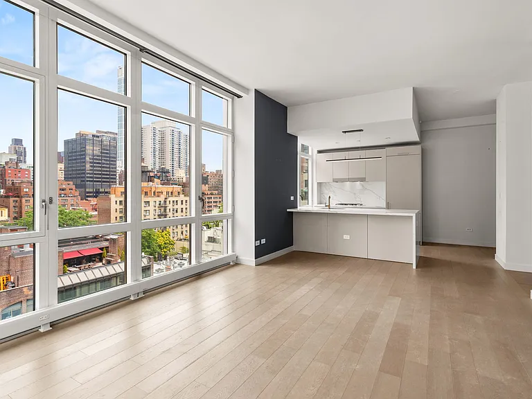 305 E 51st St #10D — Photo 1