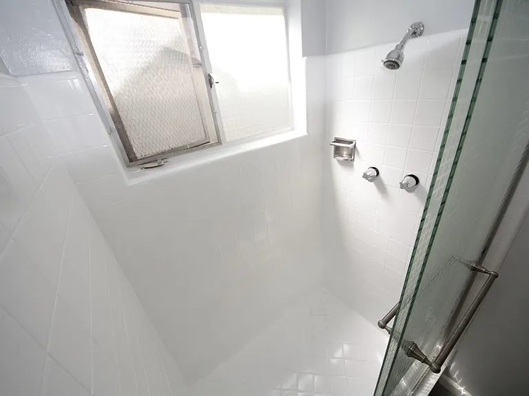 The Royalton Apartments — Photo 11