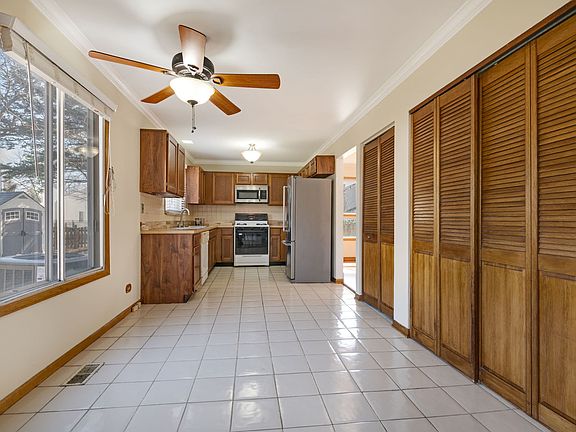 5th image of 1008 Churchill Dr