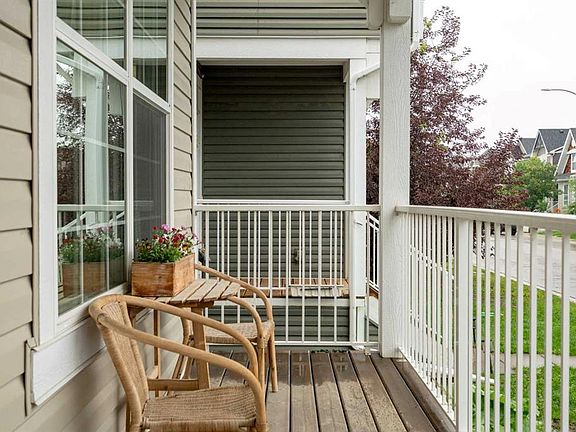 3rd image of 355 E Auburn Crest Way SE