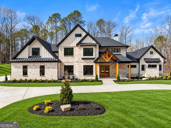 1178 Pinnacle Dr, Hoschton, GA 30548