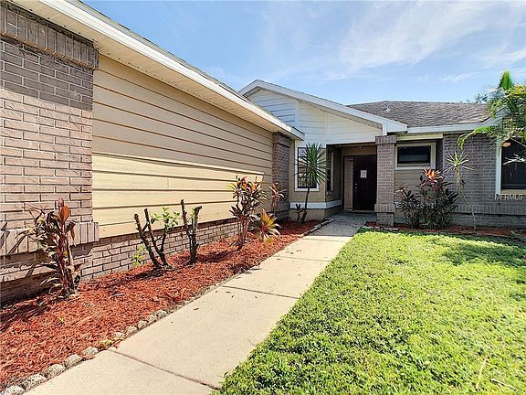 3rd image of 129 Coralwood Cir