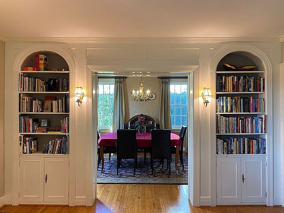 5th image of 1018 E Nokomis Cir