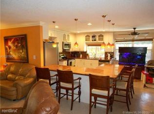 15524 SW 42nd Ter, Miami, FL 33185