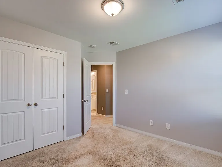 416 Sandfarm Trl — Photo 27