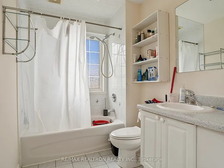 2 Eli Shackleton Ct — Photo 15
