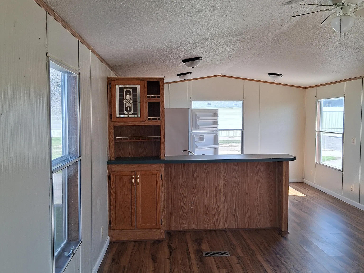 2 bed, $850 — Photo 3