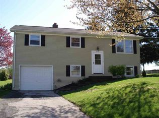 2121 Slagel Rd, Spring Grove, PA 17362