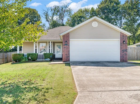 20855 Ridge Dr, Springdale, AR 72764