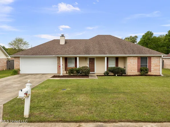 225 Bradford Pl W, Richland, MS 39218