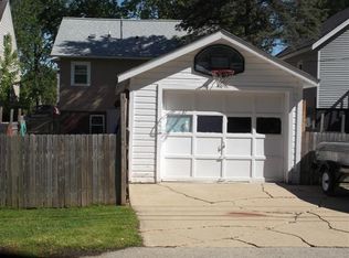 221 E Howard St, Portage, WI 53901