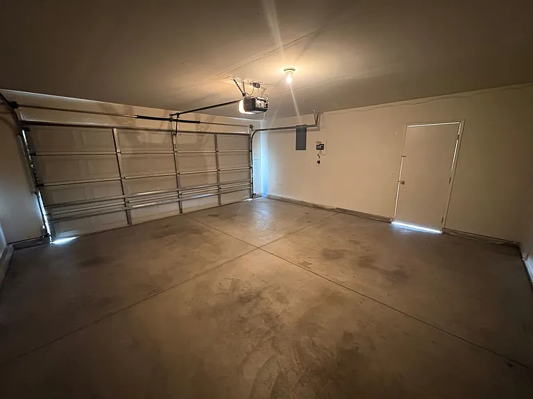 3832 W Sweet Ave — Photo 3